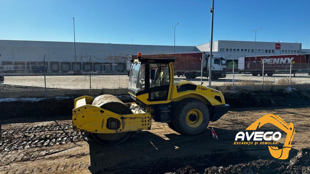 inchiriere cilindru compactor