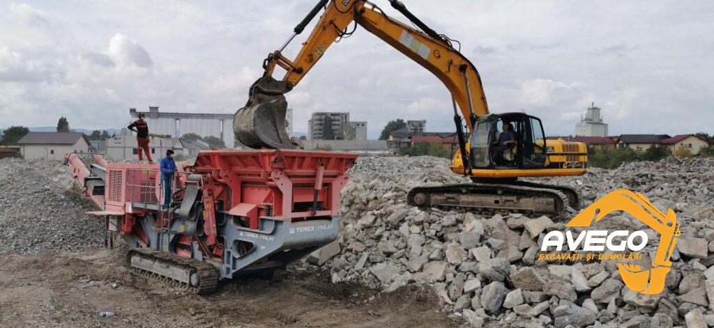 inchirieri excavatoare pe senile