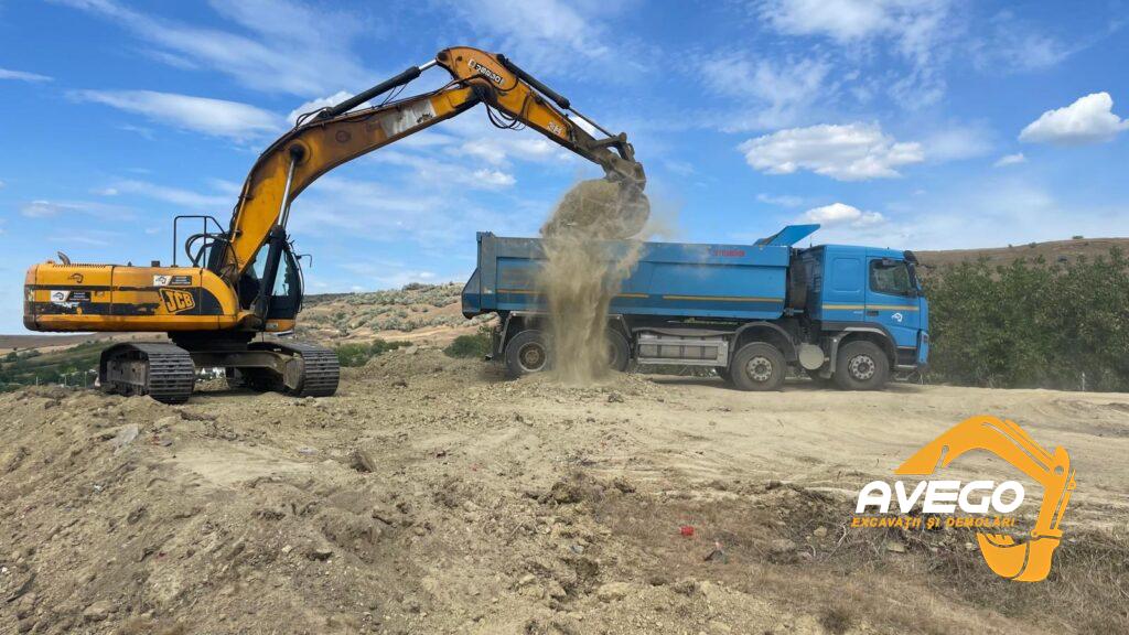 inchirieri excavatoare pe senile