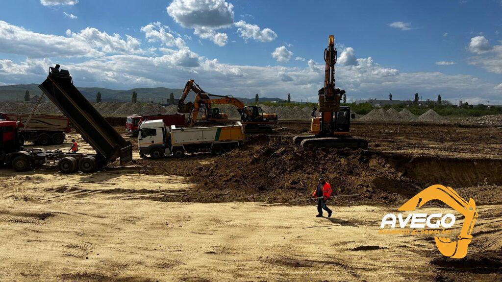 inchiriere excavator pe senile