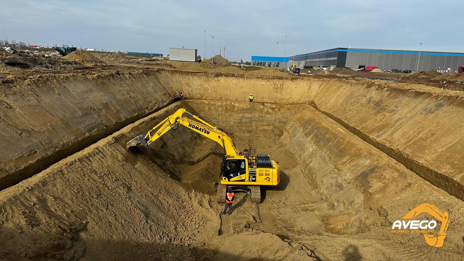 inchirieri excavatoare